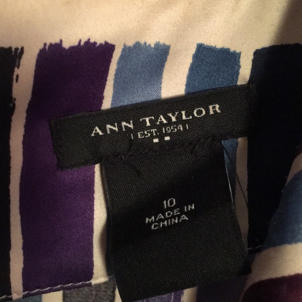 Ann Taylor Blouse size 10 - Picture 2 of 6